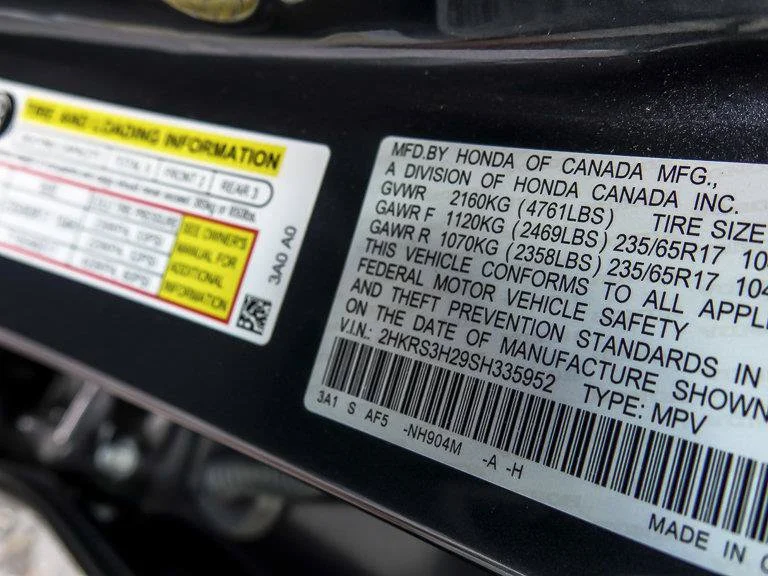 Used 2025 Gray Metallic Honda LX image 32