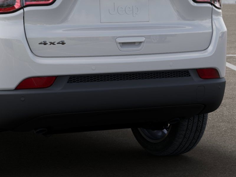 2025 Jeep Compass Limited - Photo 13