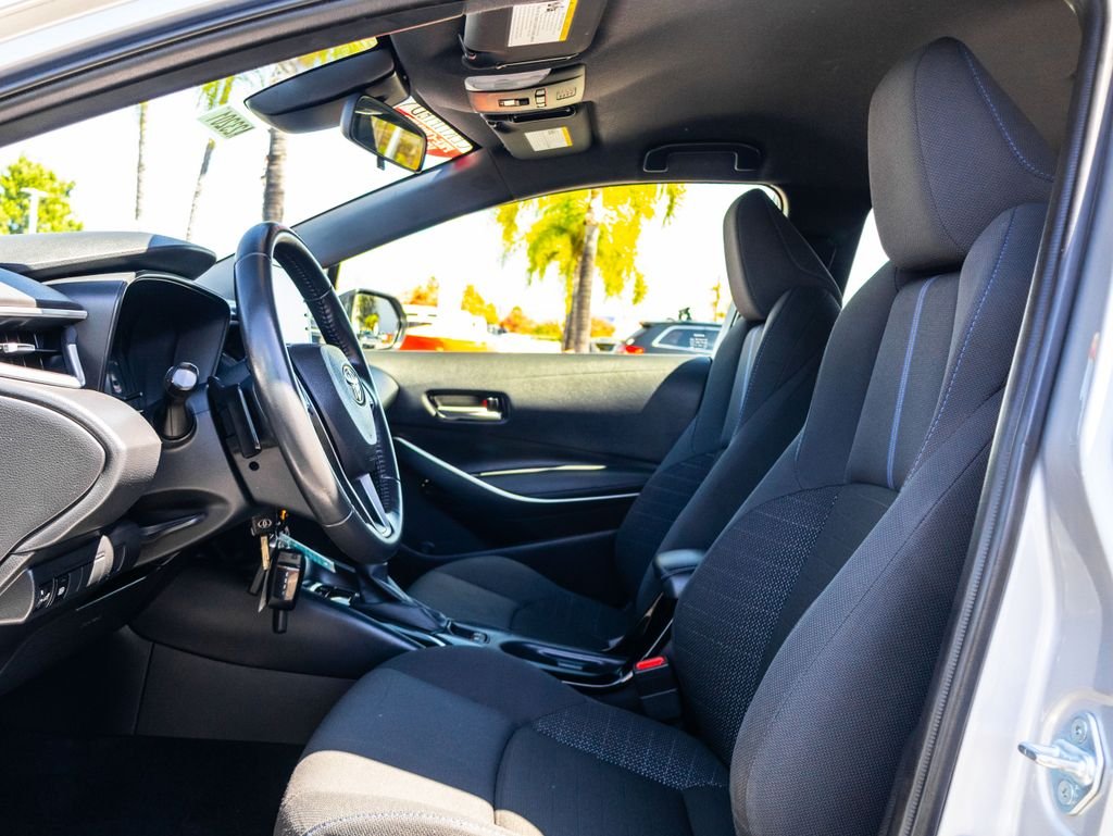 Used 2022 Silver Toyota SE image 12