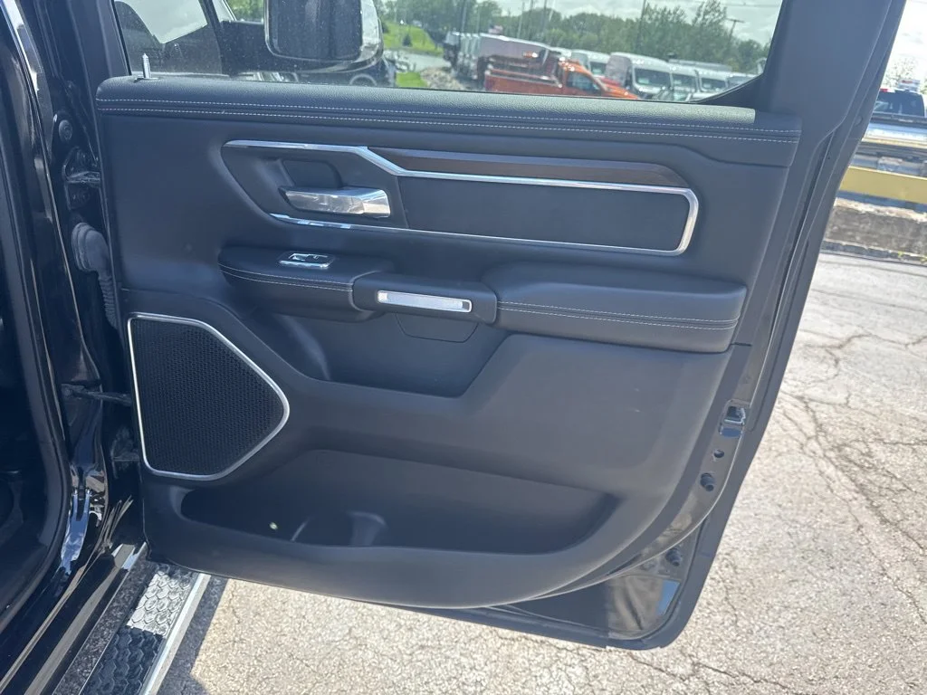 Used 2022 Black Ram Laramie image 41