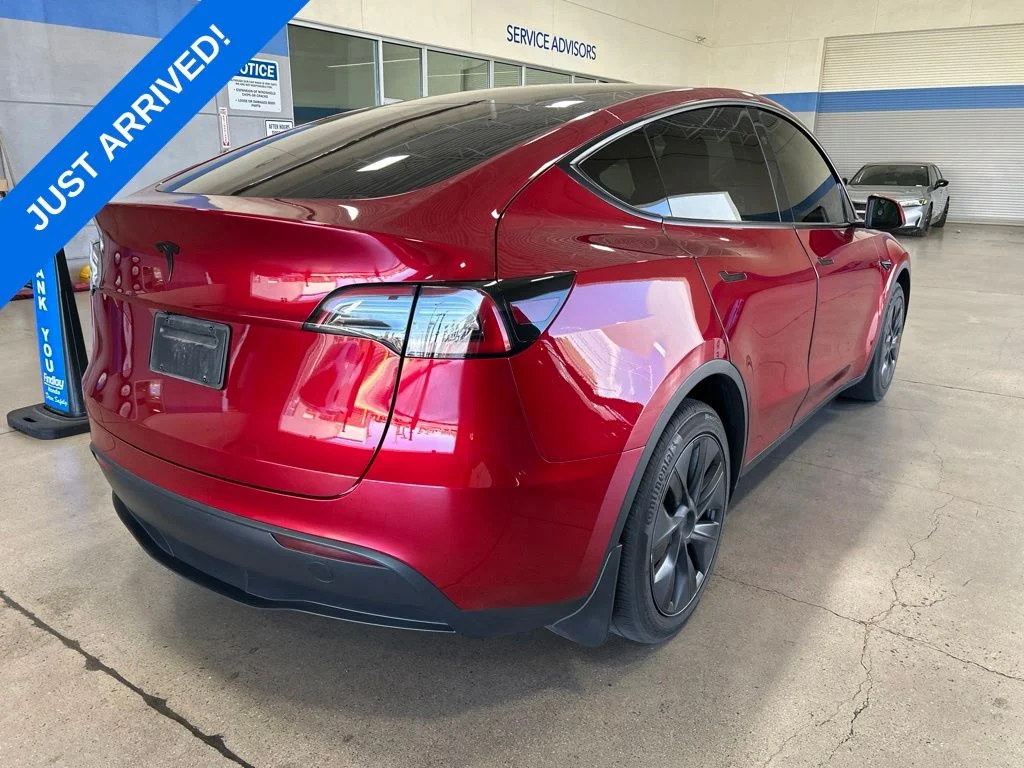 Used 2024 Ultra Red Tesla Long Range image 3