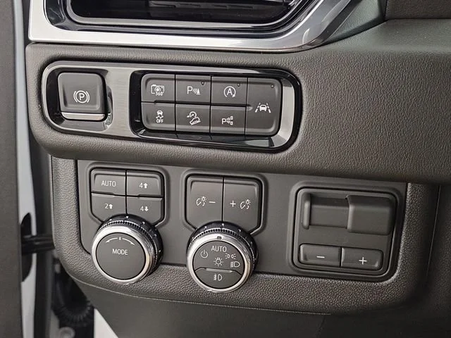 Used 2026 Summit White GMC Elevation image 16