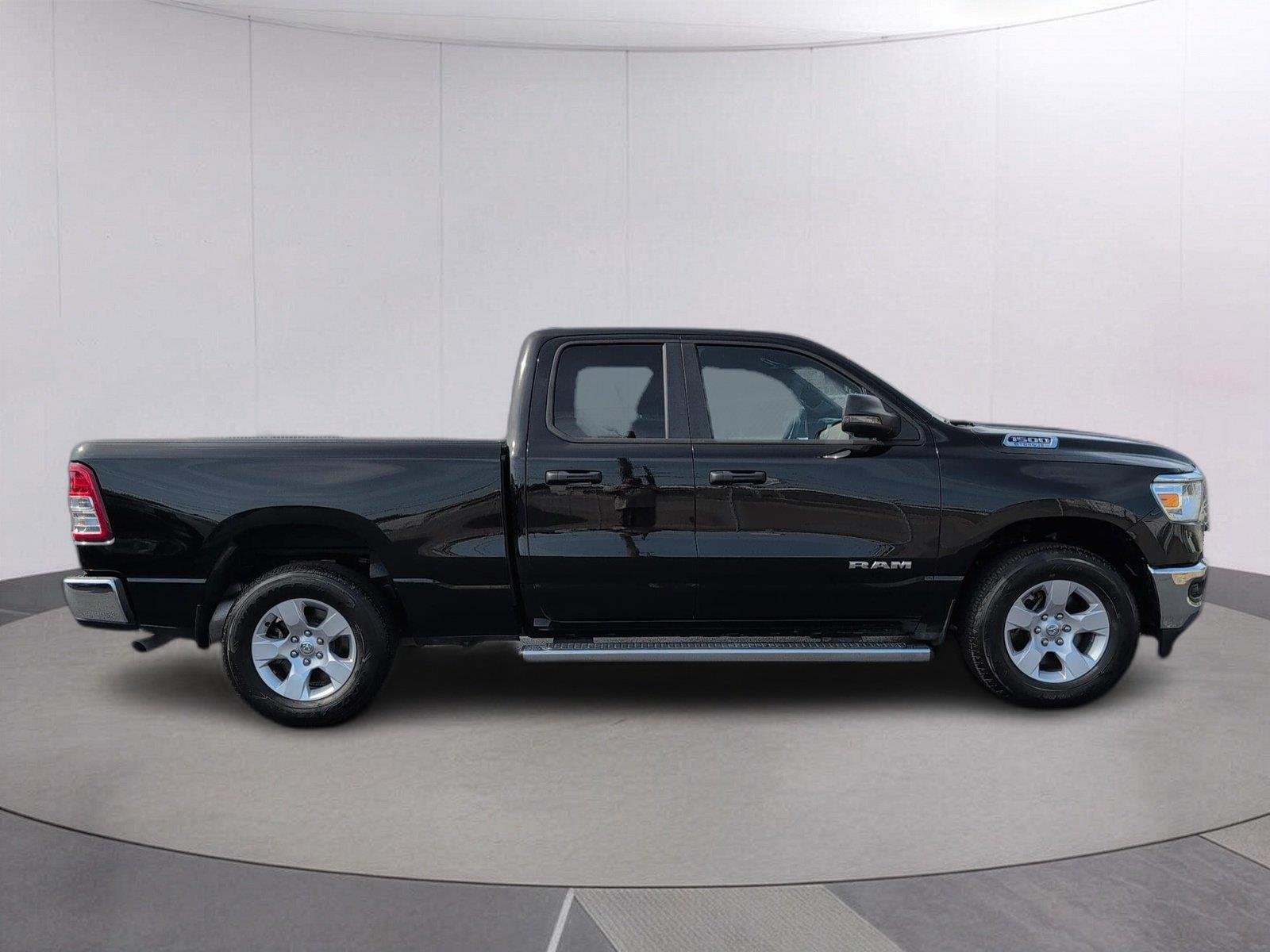 Used 2023 Diamond Black Crystal Pearlcoat Ram Big Horn image 8