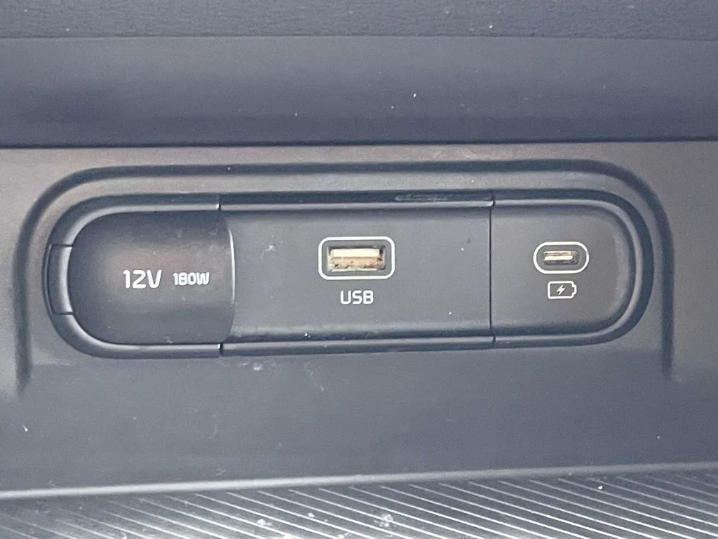 Used 2025 White Kia LX image 26