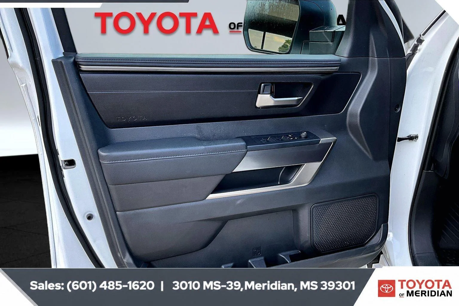 Used 2024 Ice Cap Toyota SR5 image 16