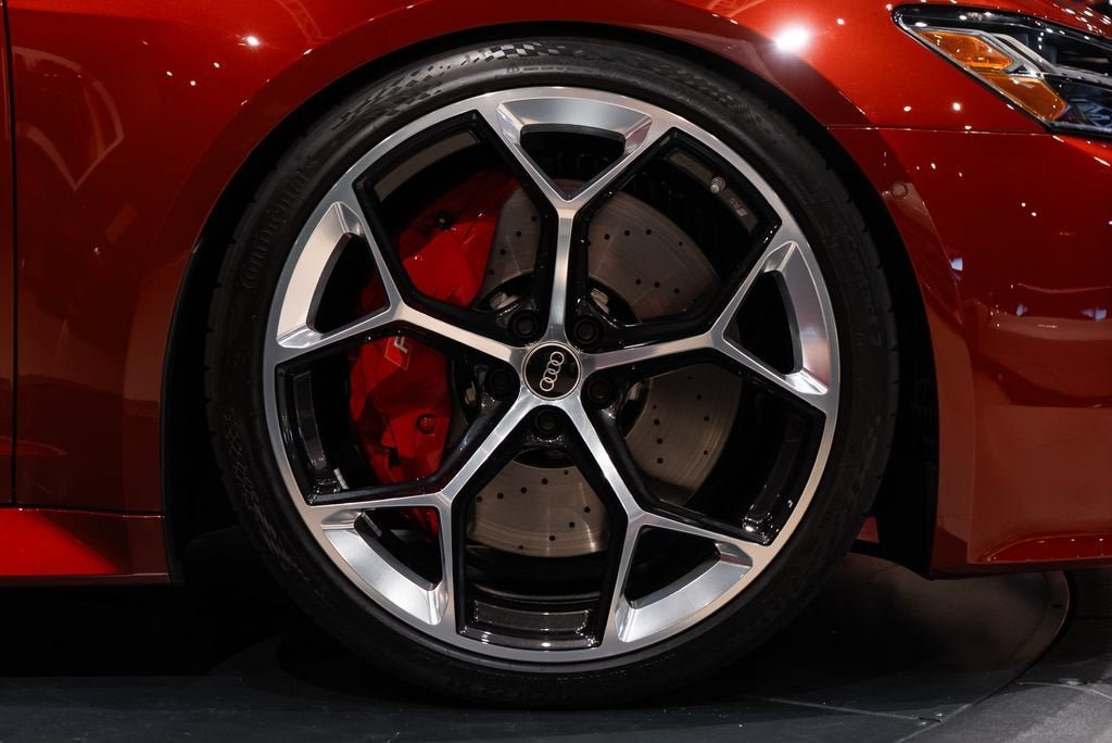 Used 2025 Grenadine Red Metallic Audi 4.0T image 15