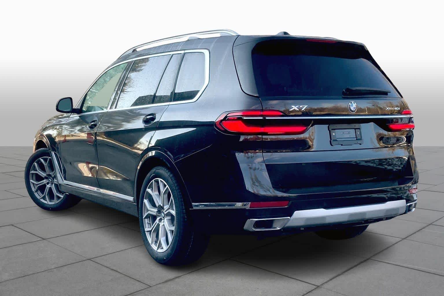 Used 2026 Black Sapphire Metallic BMW xDrive40i image 12