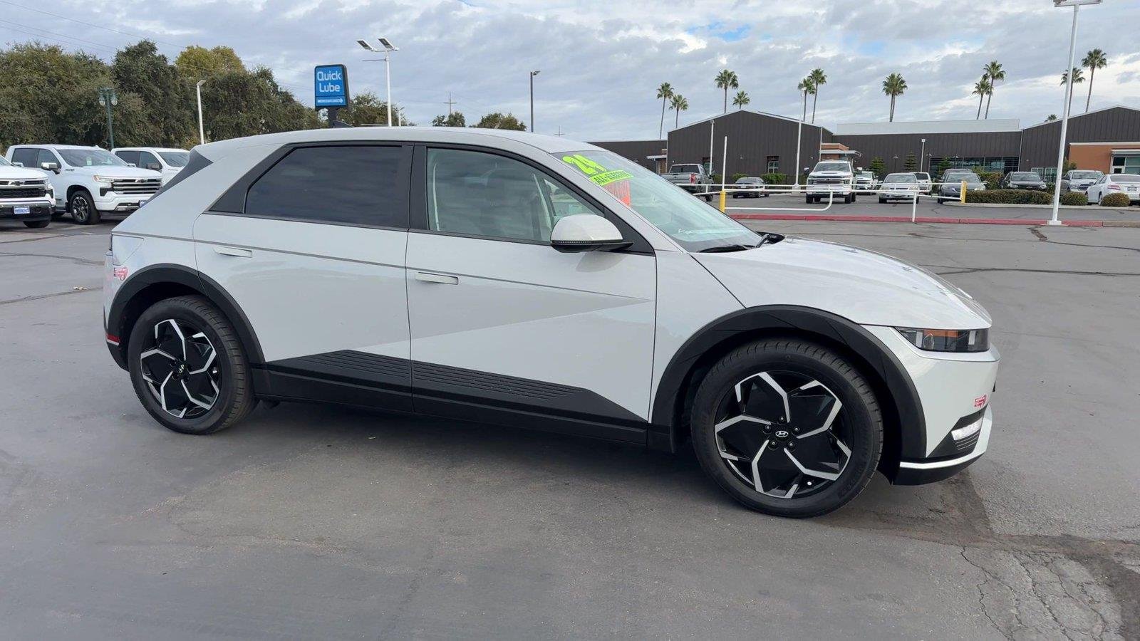 Used 2024 Gray Hyundai SEL image 4