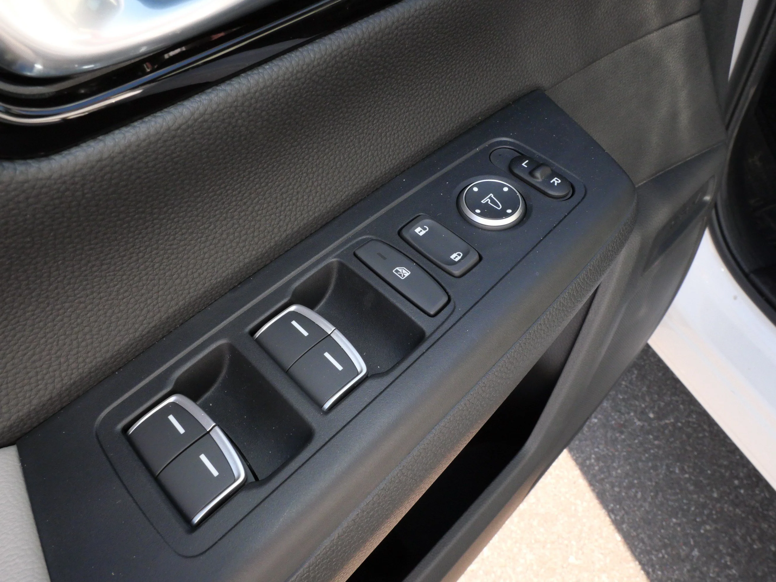 2026 Honda CR-V EX-L - Photo 19