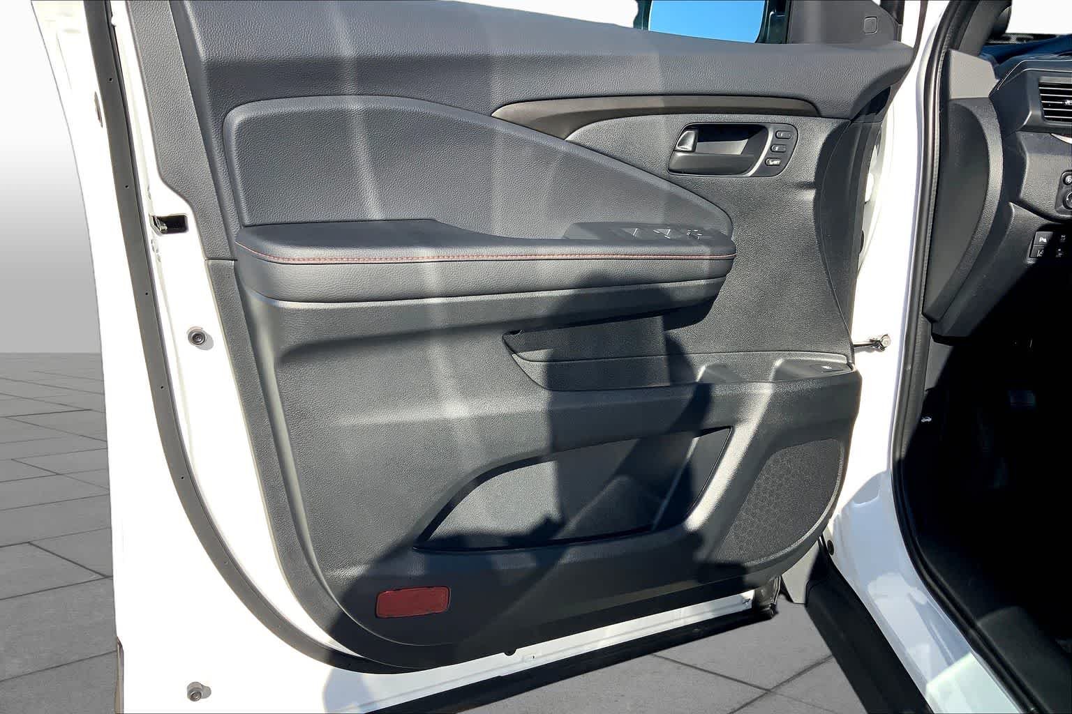 New 2026 Platinum White Pearl Honda TrailSport image 10