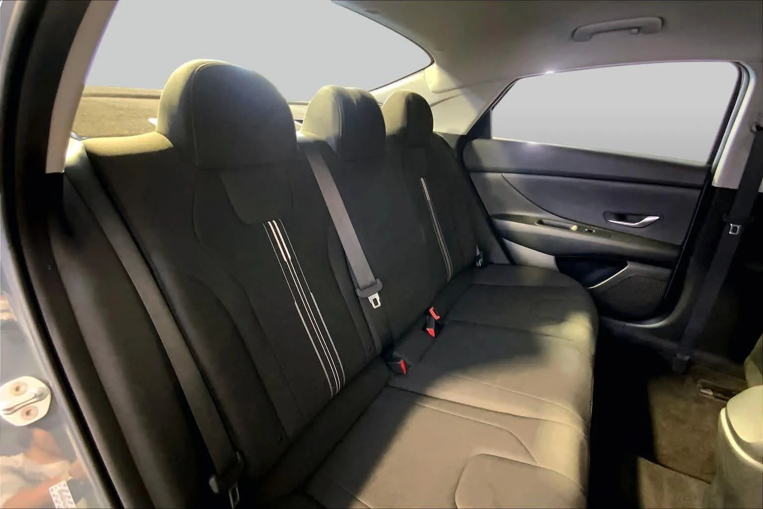 Used 2023 Electric Shadow Hyundai SEL image 20