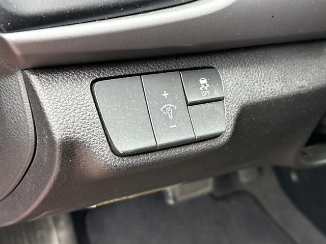 Used 2023 Red Kia S image 26