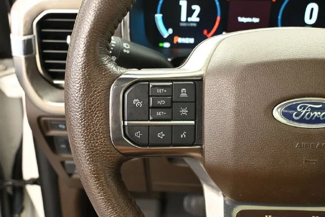 Used 2022 White Ford King Ranch image 23