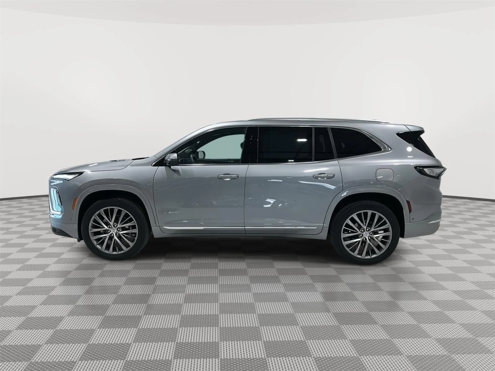Used 2025 Buick Enclave Avenir with VIN 5GAEVCRS9SJ115630 for sale in Alexandria, Minnesota