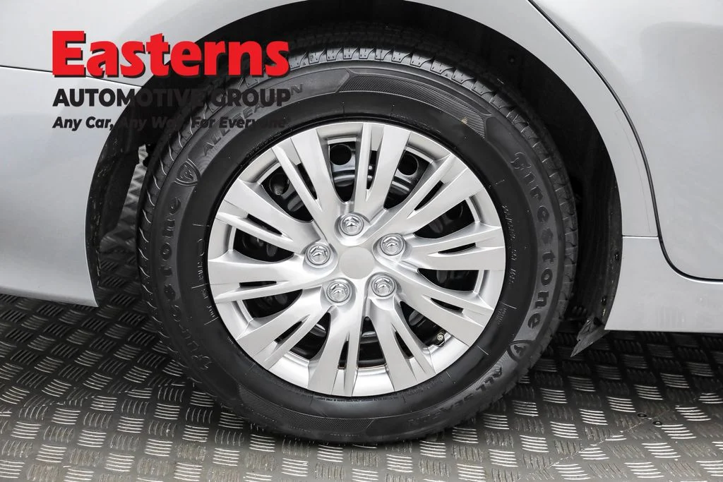 Used 2020 Silver Toyota LE image 27