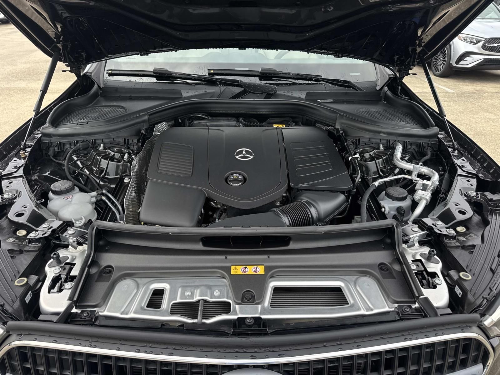 New 2027 Gray Mercedes-Benz GLC 300 image 8