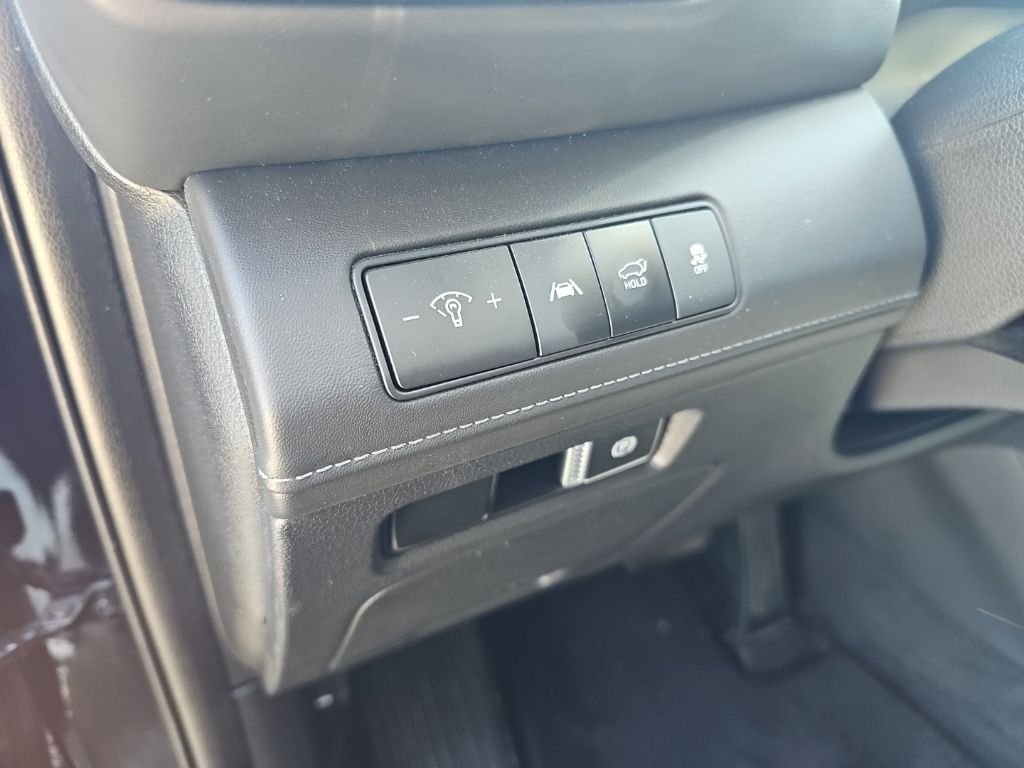 Certified Used 2023 Black Hyundai Limited image 15