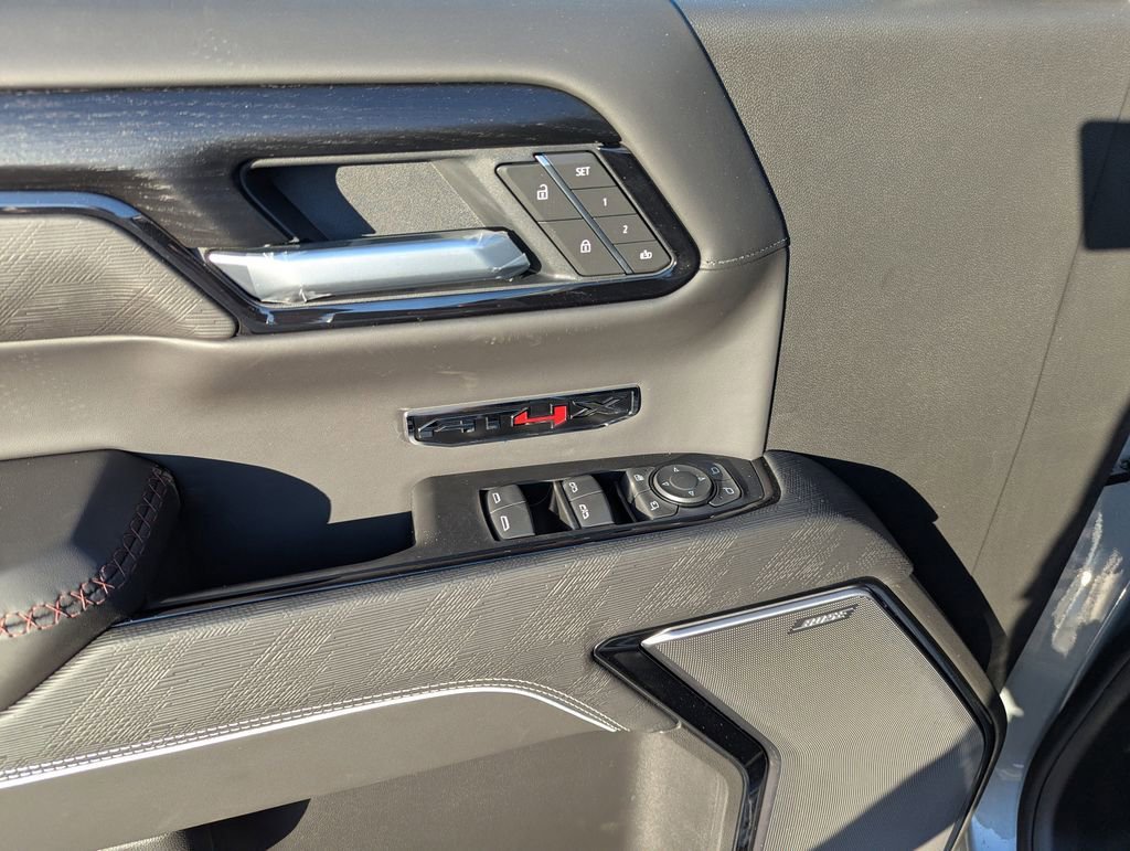 2026 GMC Sierra 1500 AT4X - Photo 15