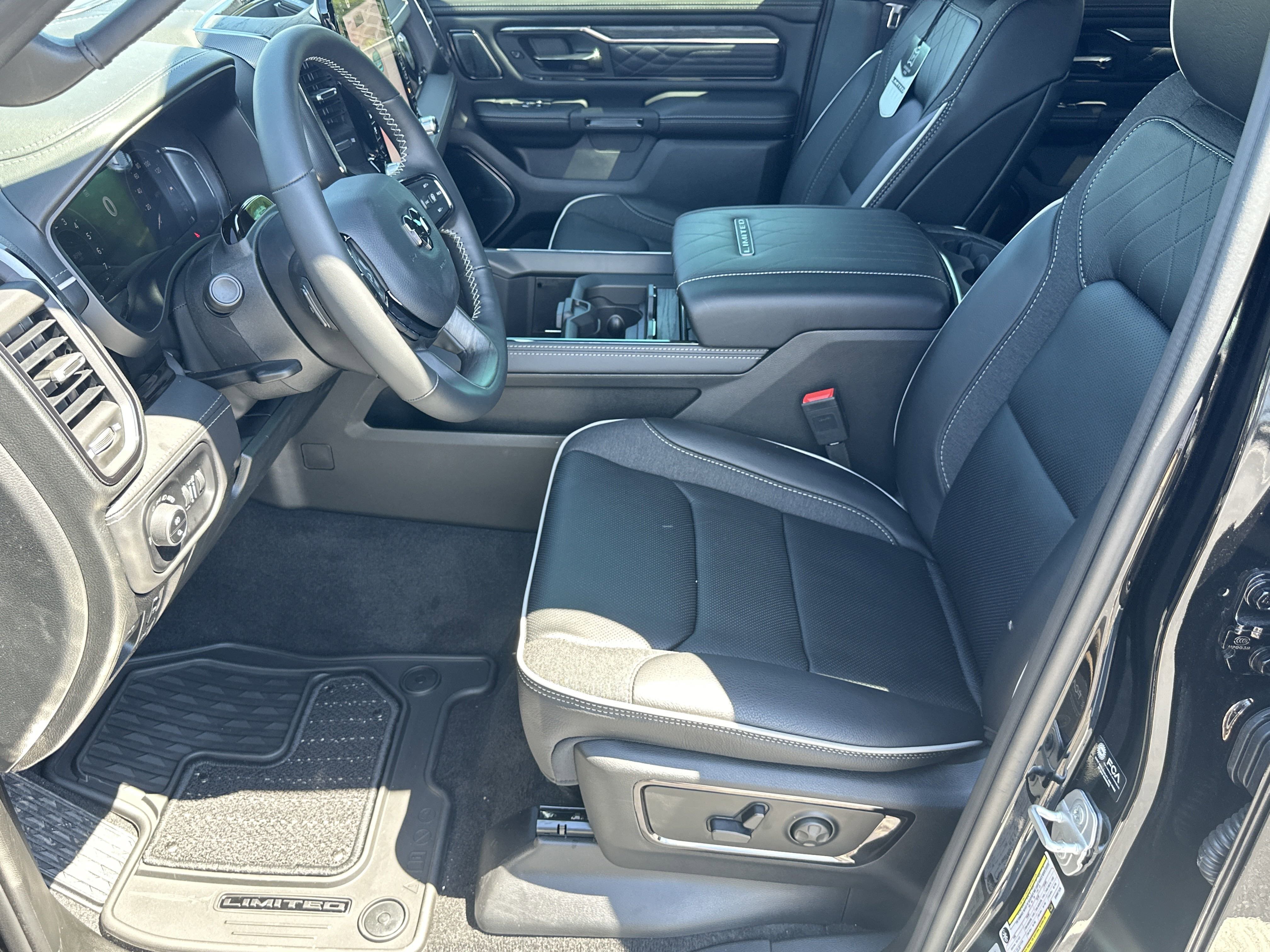 2025 RAM 1500 Limited - Photo 10