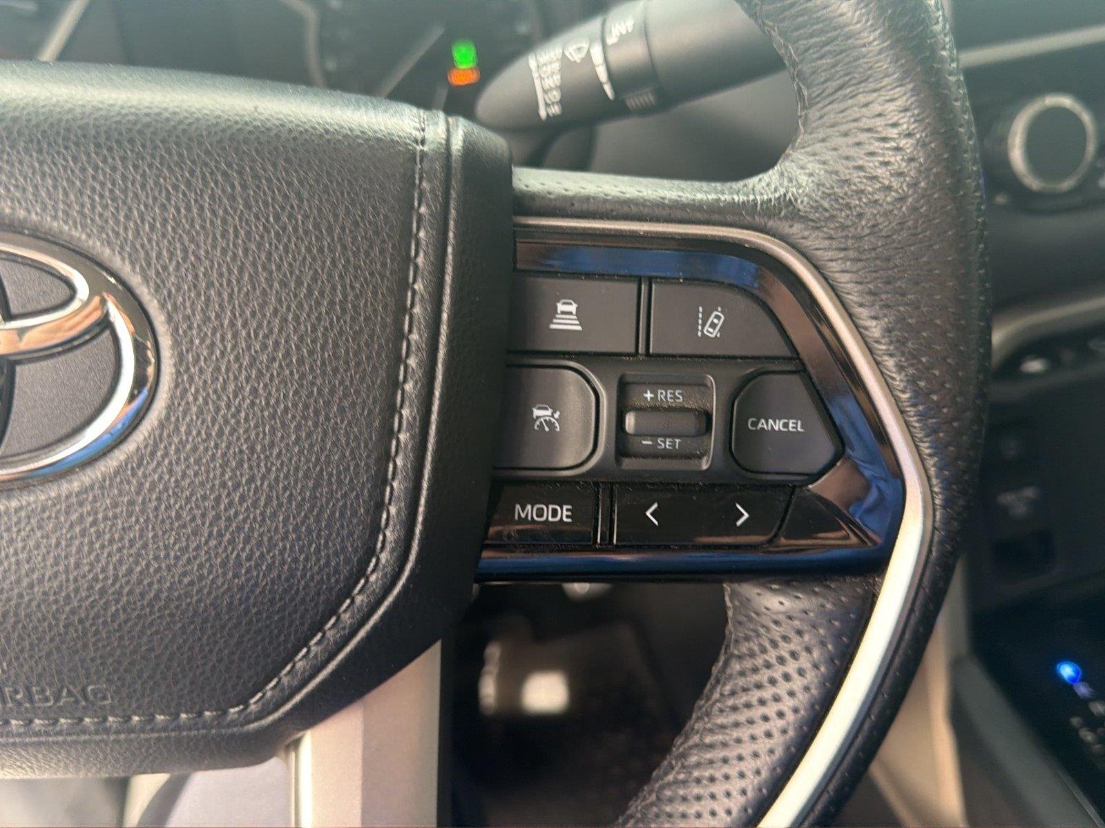 Used 2023 Ice Cap Toyota Limited image 15