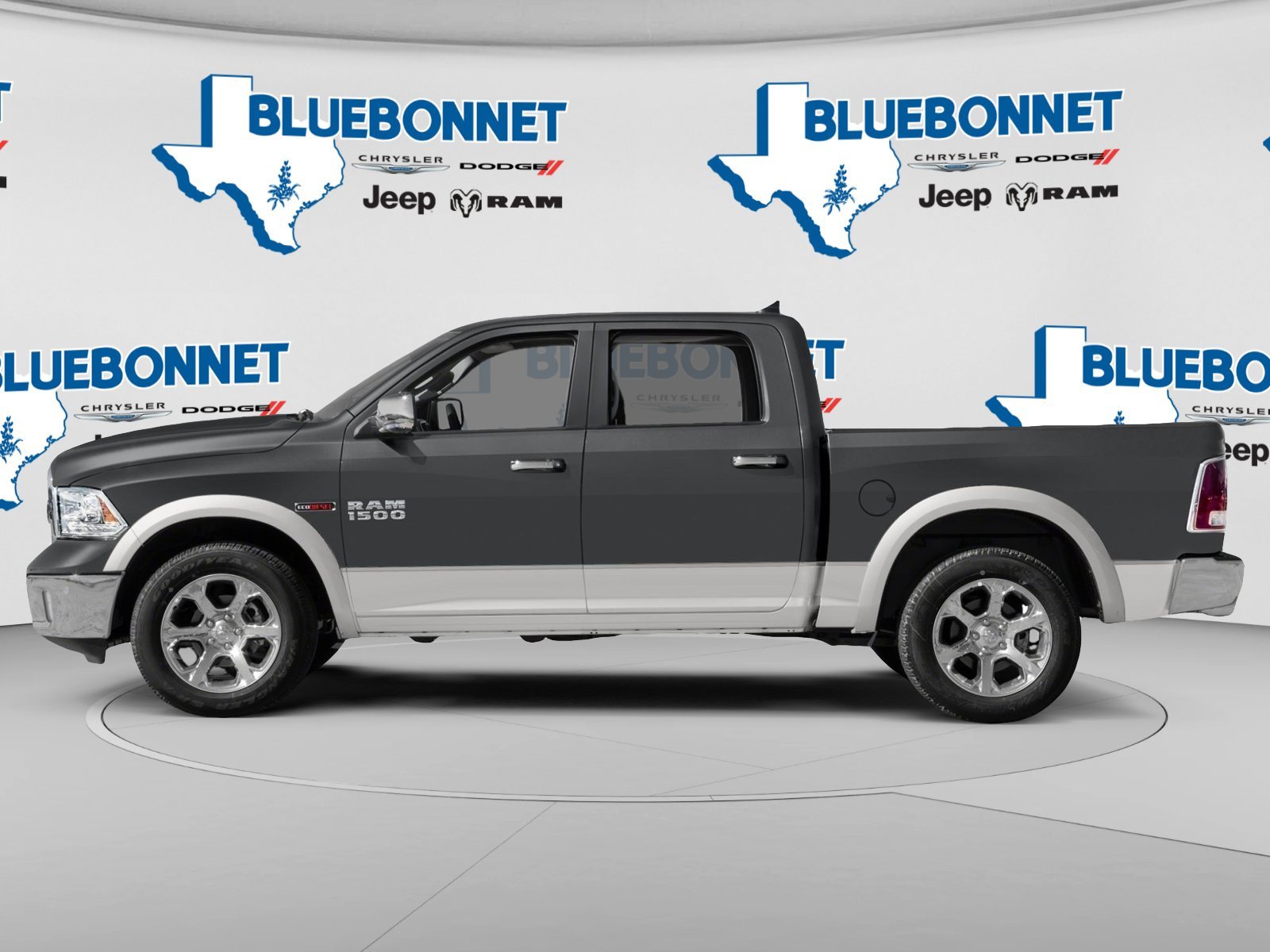 Used 2016 Granite Crystal Metallic Clearcoat Ram Laramie image 6