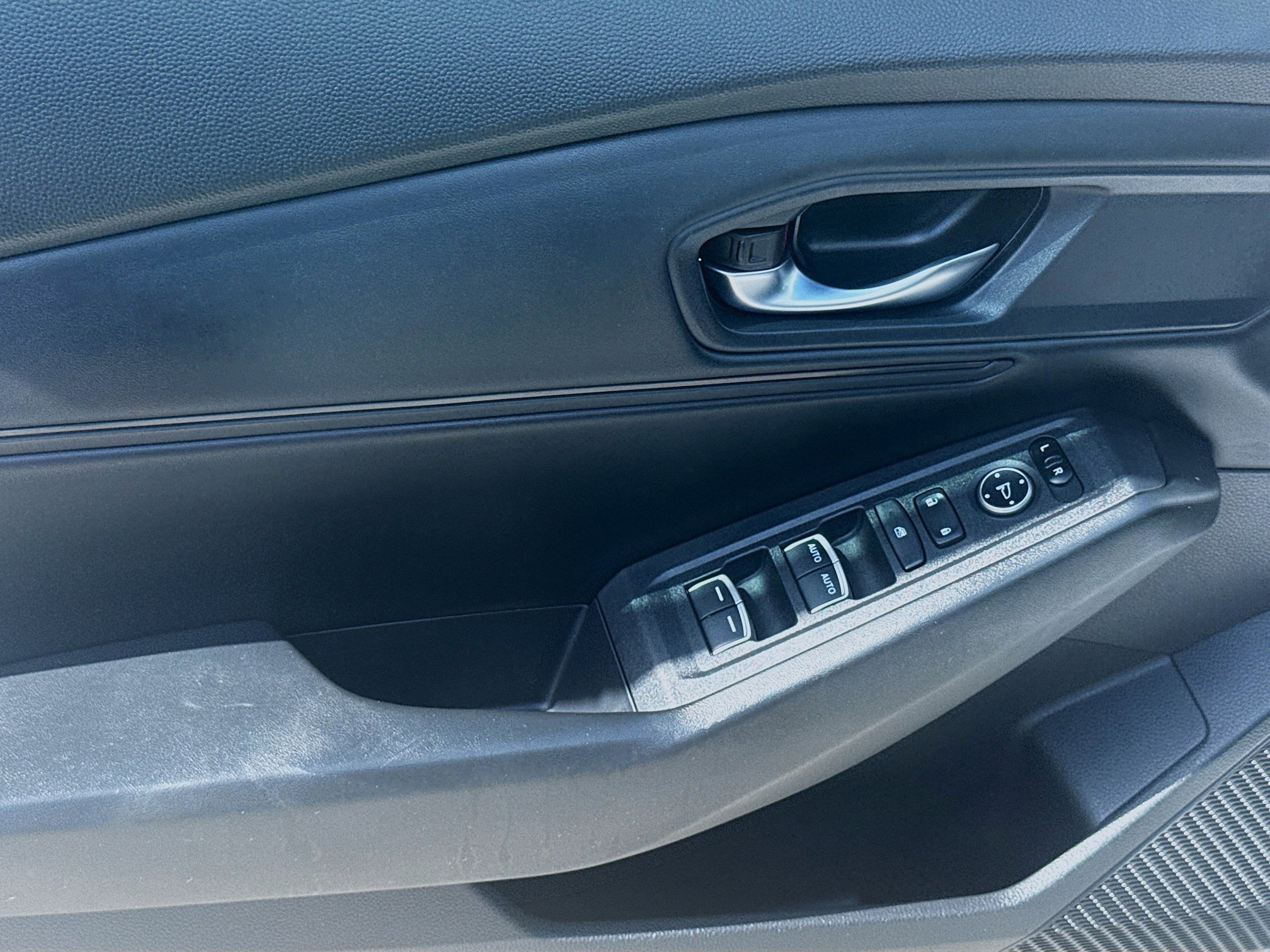 2023 Honda Accord EX - Photo 16