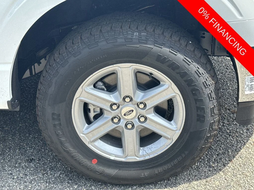 New 2026 Oxford White Ford XLT image 12