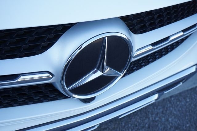 Certified Used 2023  Mercedes-Benz GLC 300 Coupe image 14