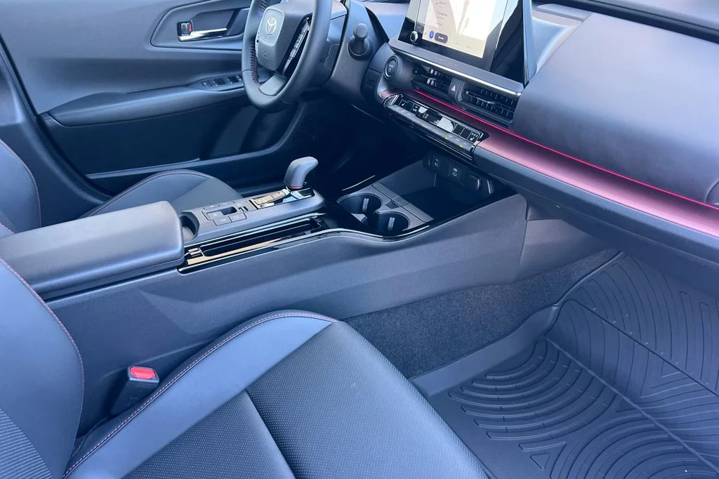 New 2026 Wind Chill Pearl Toyota XSE image 16