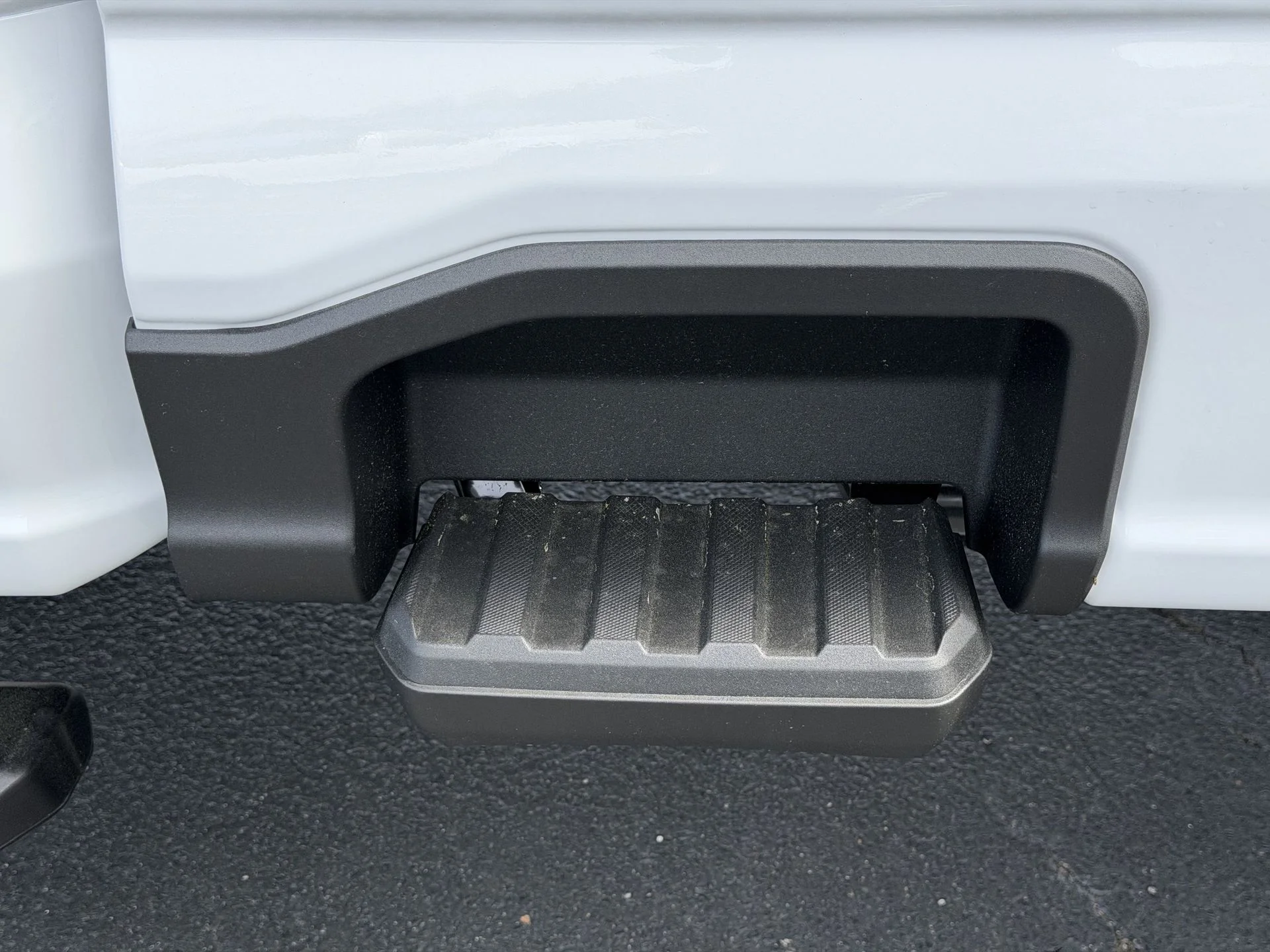 New 2026 Oxford White Ford F-250® XL image 28