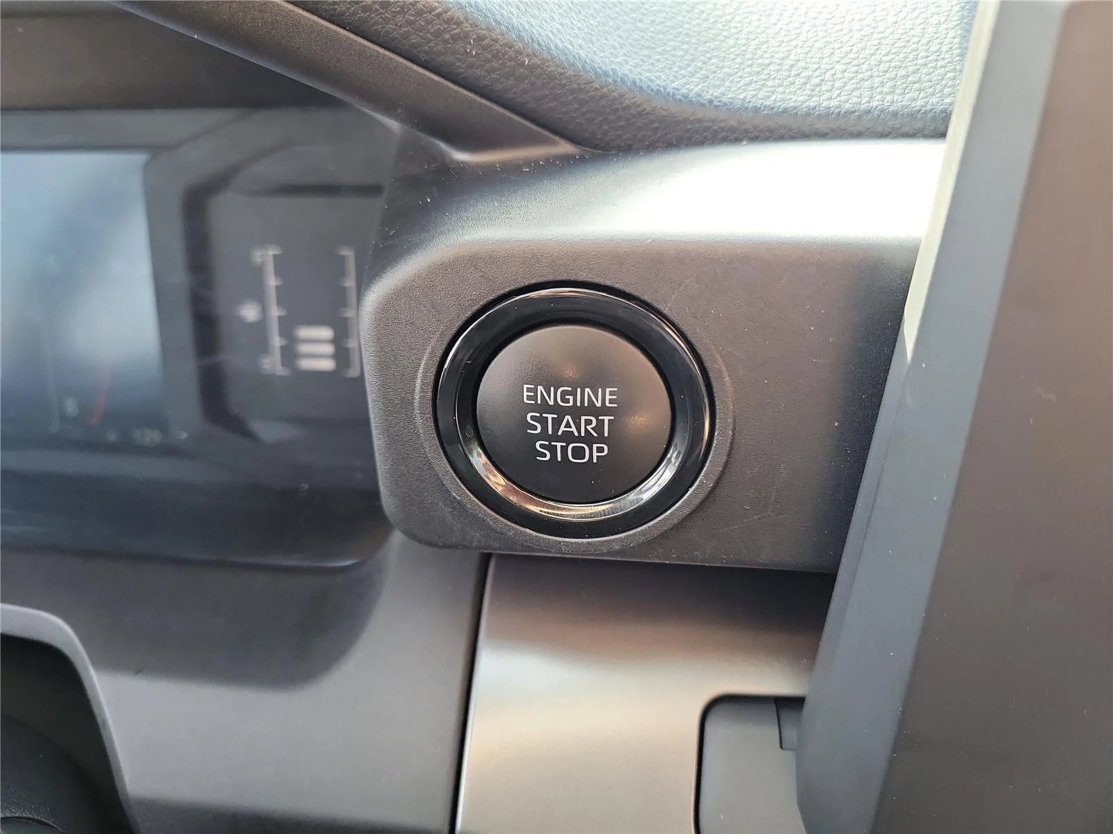 Used 2025 Ice Cap Toyota SR5 image 24