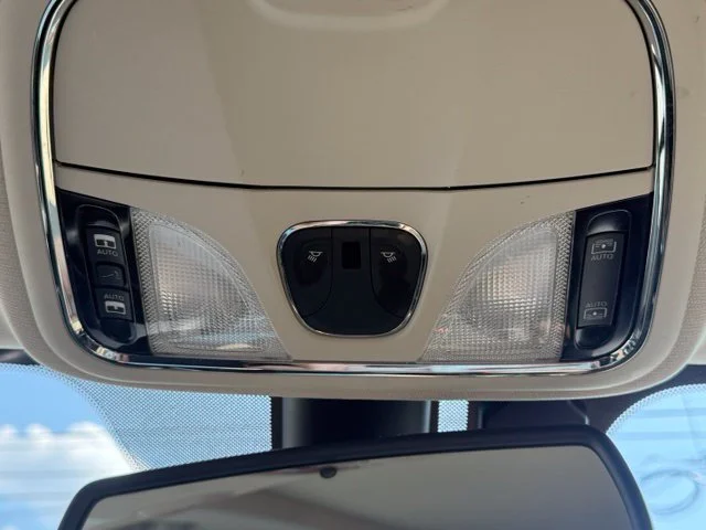 Used 2015 Beige Jeep Limited image 24