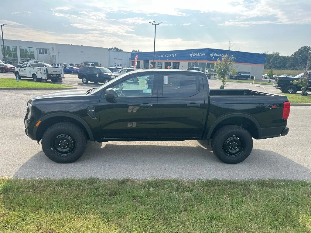 New 2026 Black Ford XL image 3
