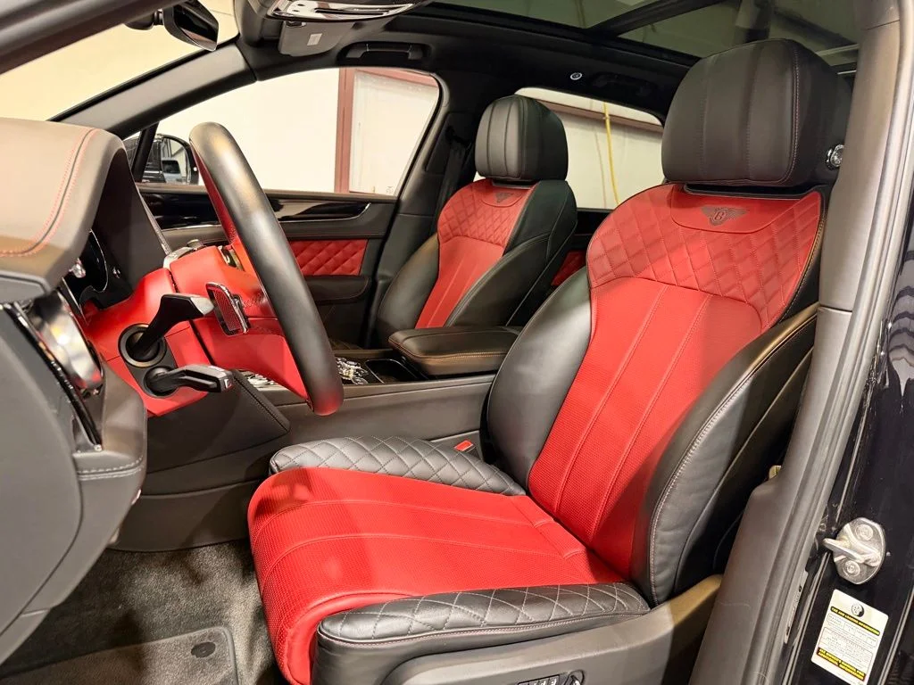 Used 2018  Bentley W12 image 26