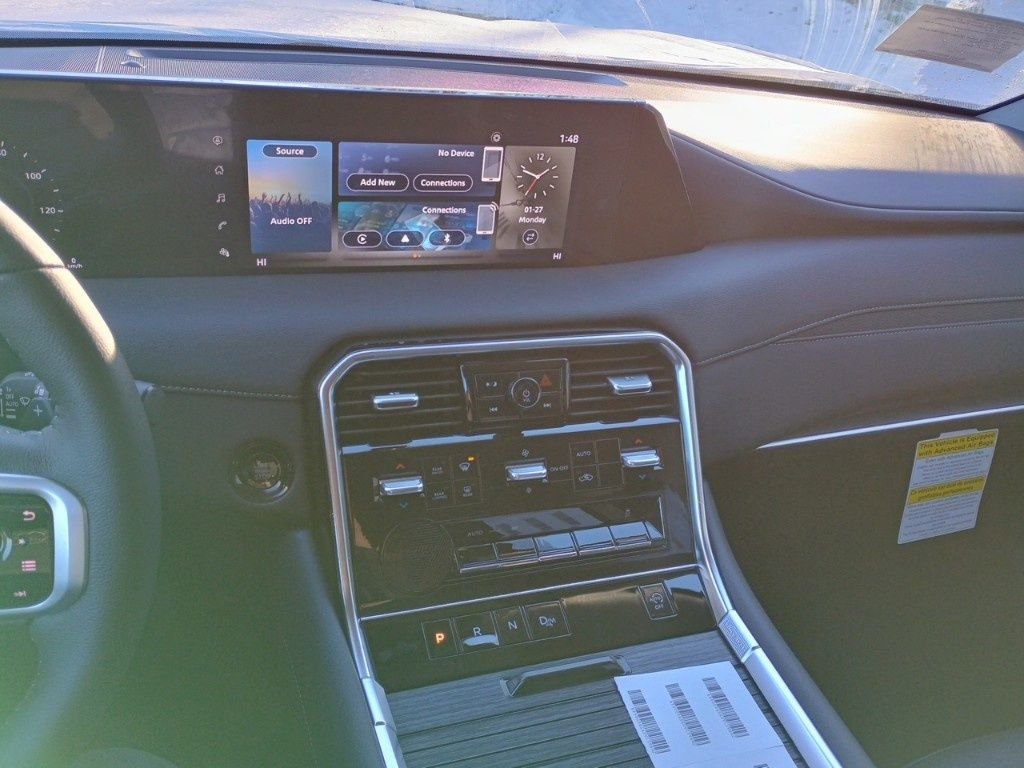 2025 Nissan Armada SV - Photo 18