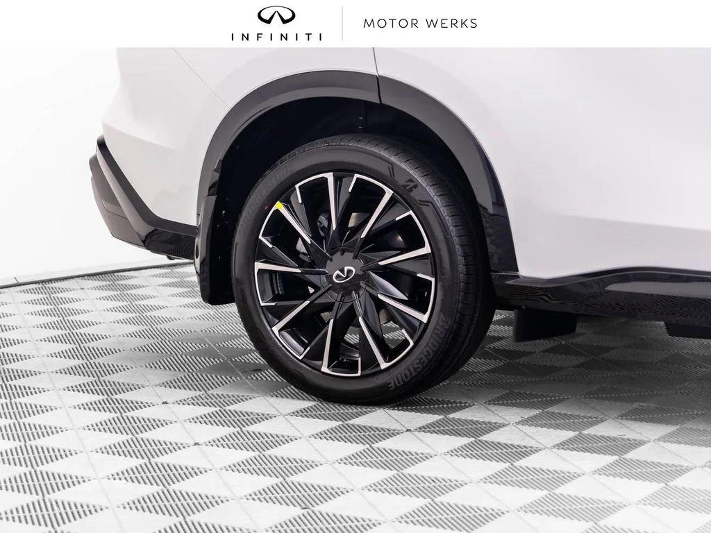 New 2027 2T RAD WHT INFINITI Autograph AWD image 38