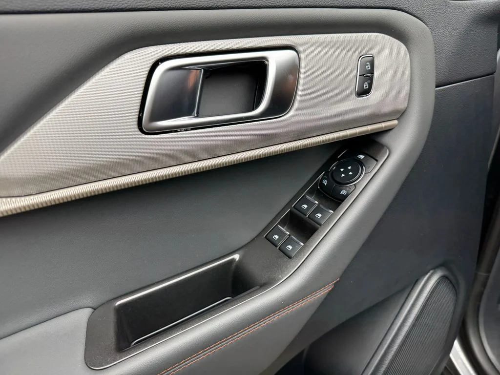 New 2026 Carbonized Gray Metallic Ford Active image 11