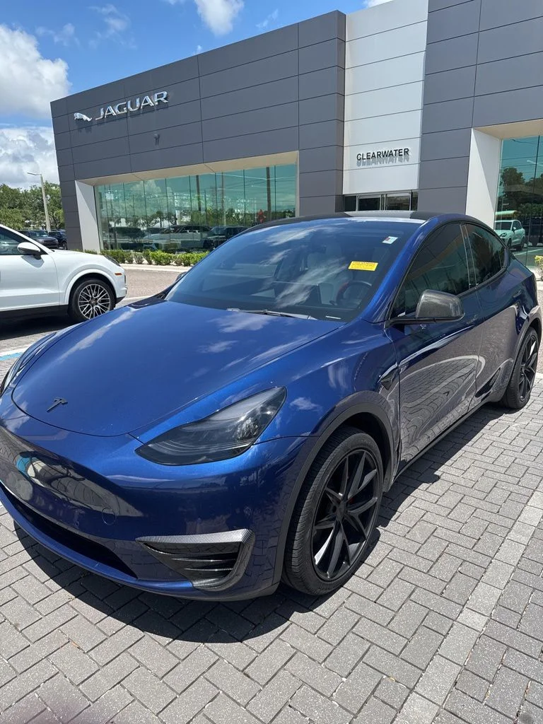 2021 Tesla Model Y Long Range Dual Motor All-Wheel Drive's photo
