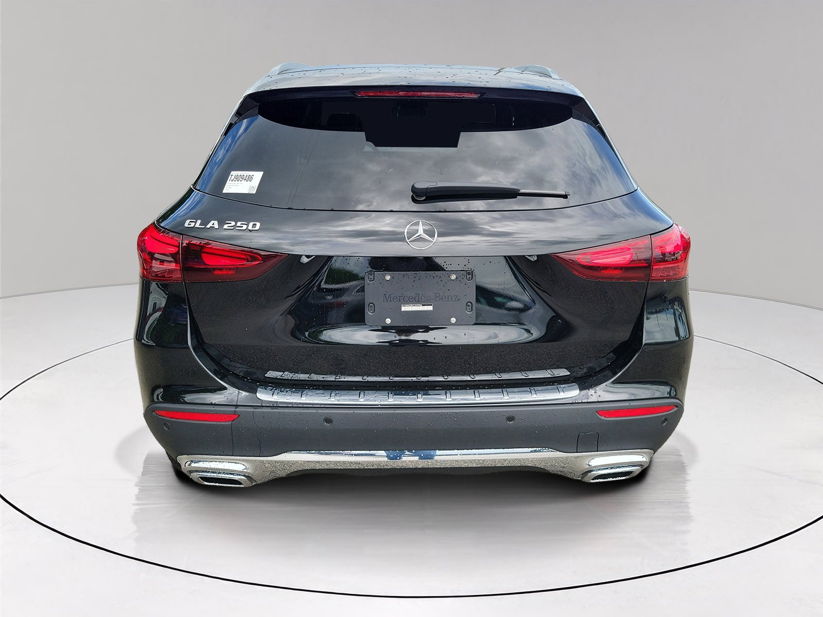 New 2026 Night Black Mercedes-Benz GLA 250 image 35