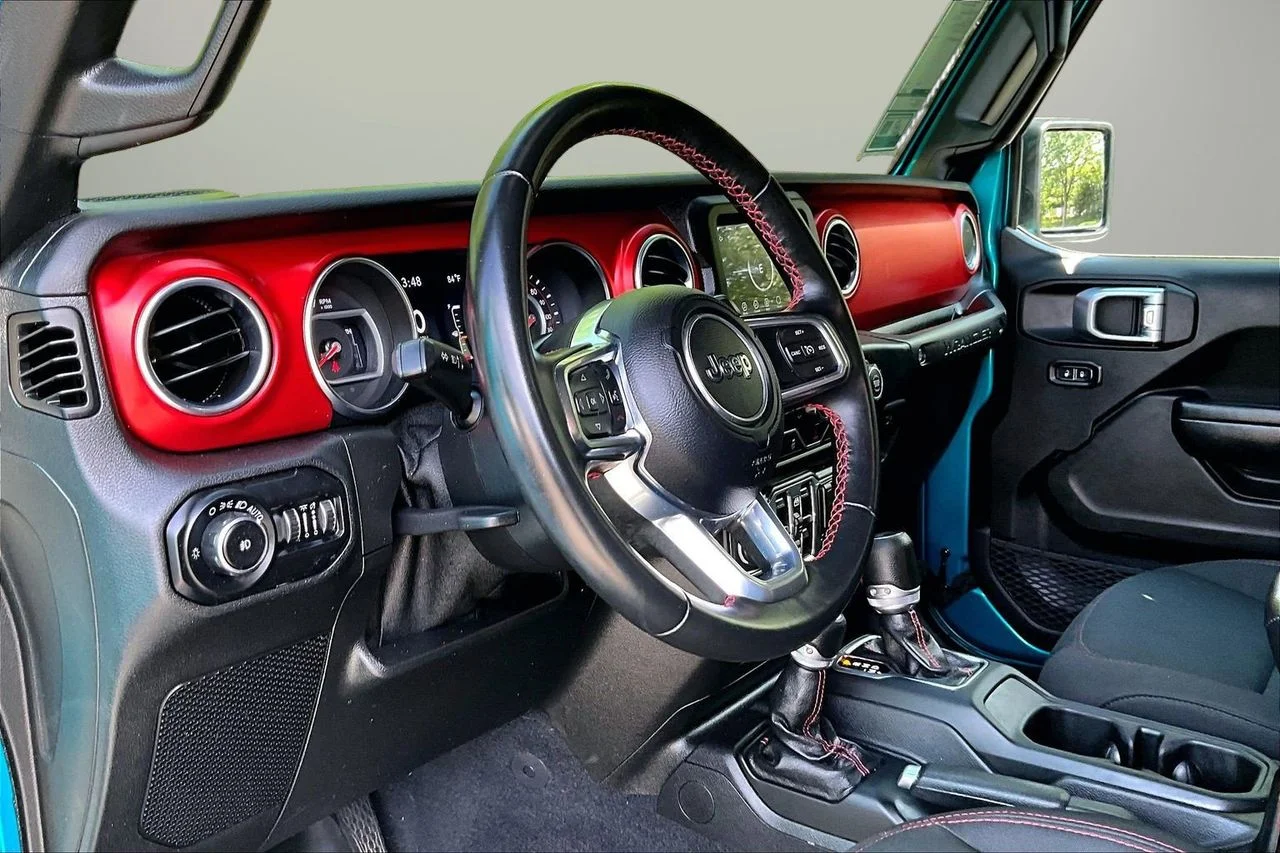 Certified Used 2020 Teal Jeep Rubicon image 18