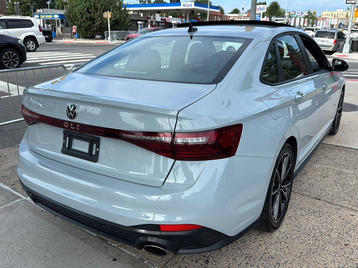 2025 Volkswagen Jetta GLI Autobahn - Photo 6