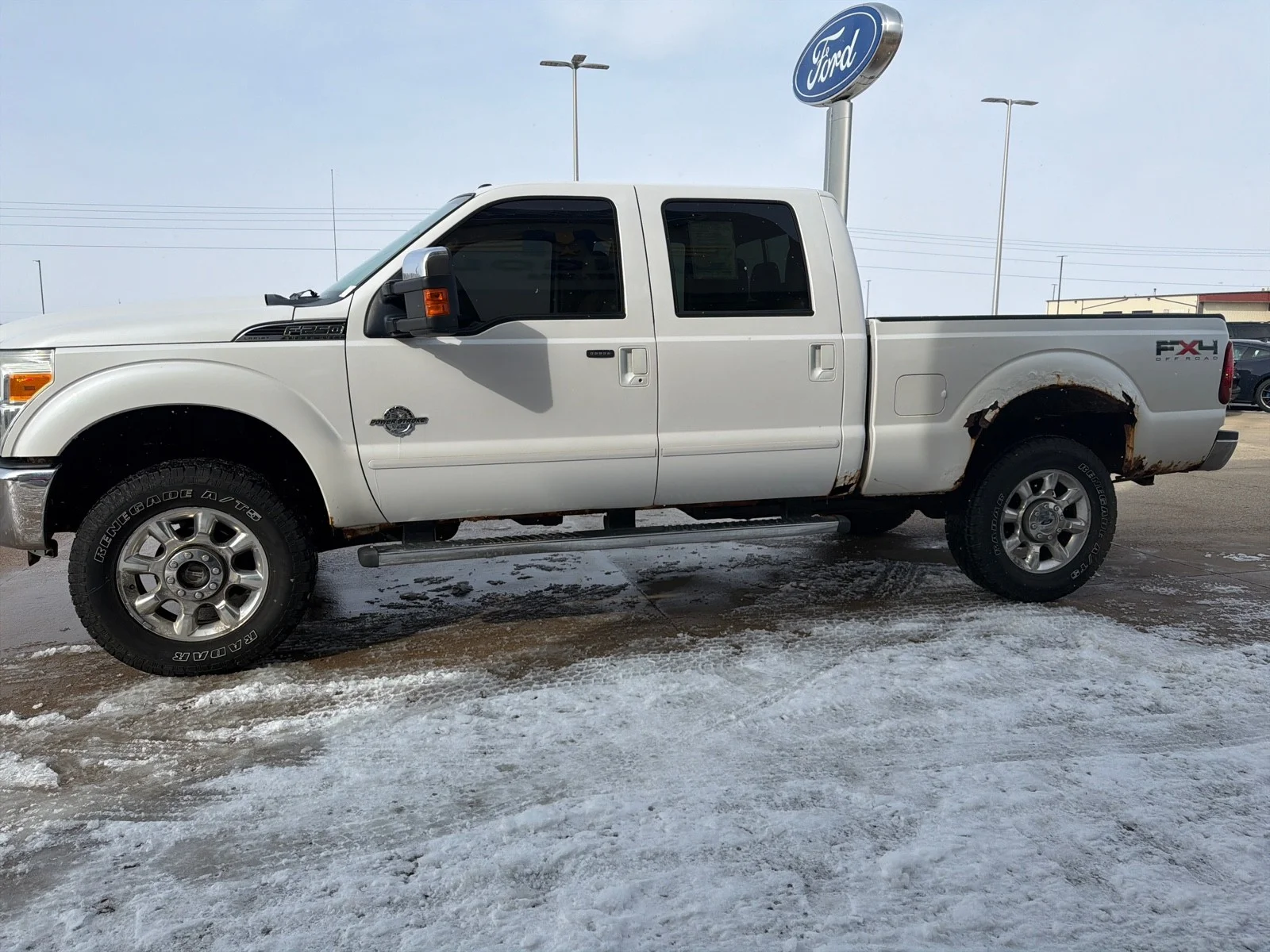 Used 2011 White Ford Lariat image 5