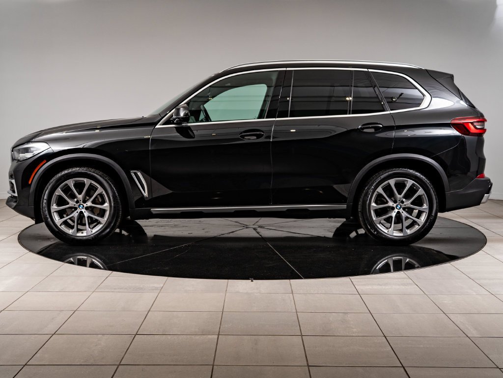 Used 2023 Black Sapphire Metallic BMW xDrive40i image 5