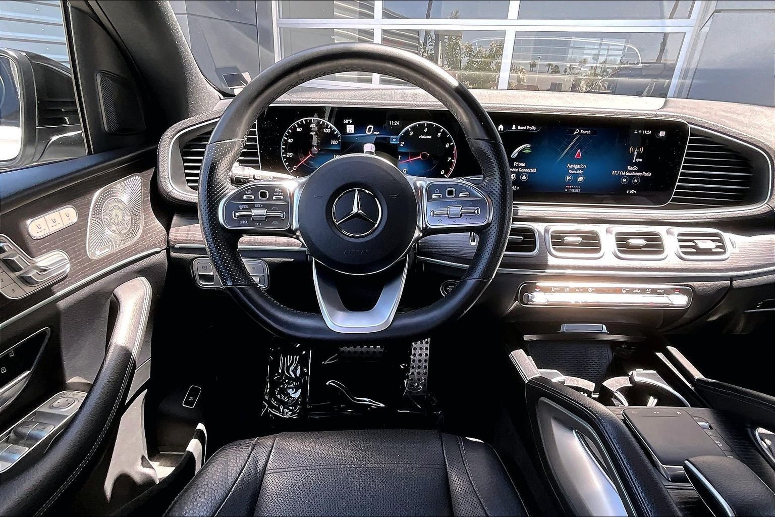 Used 2023  Mercedes-Benz GLS 450 image 5