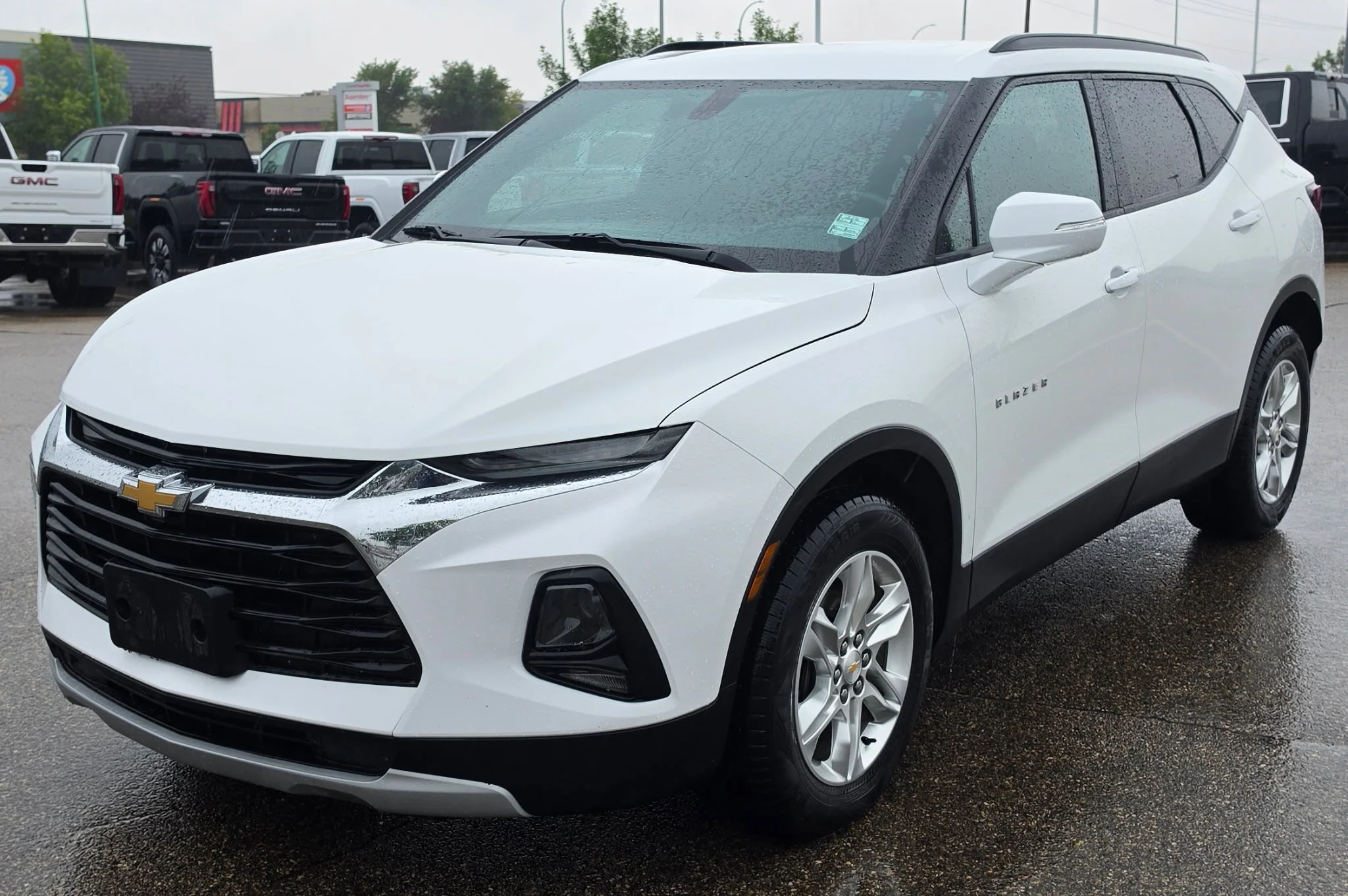 Used 2020 White Chevrolet LT AWD image 1