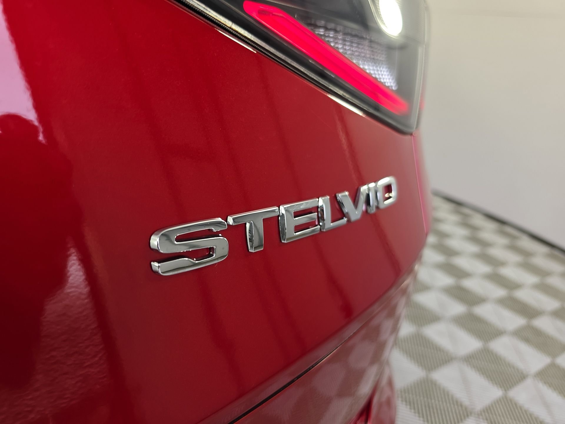 Used 2024 Red Alfa Romeo Veloce image 11