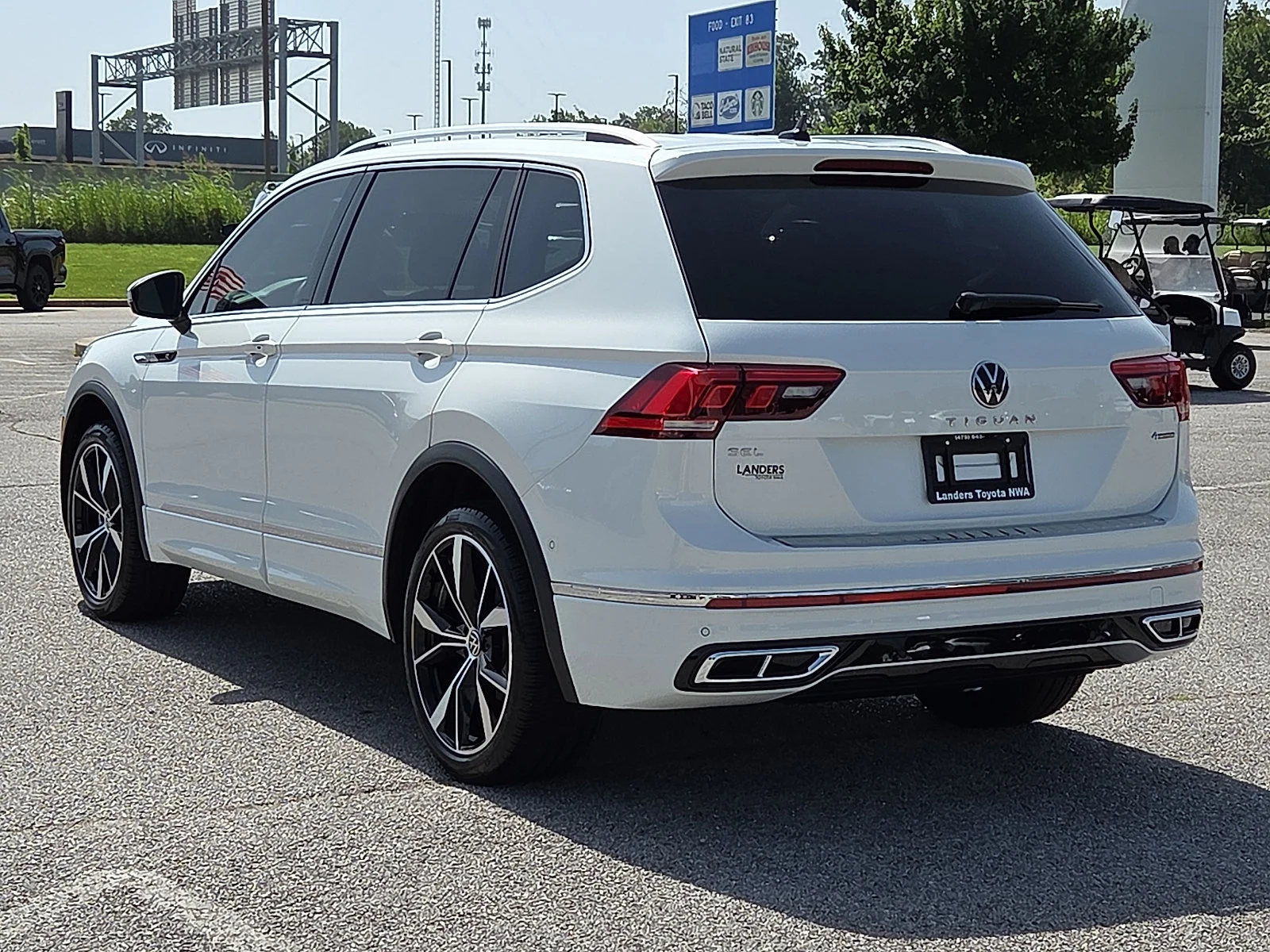 Used 2024 Opal White Pearl Volkswagen SEL R-Line image 4