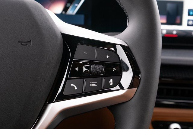 2025 BMW i4 40 - Photo 32