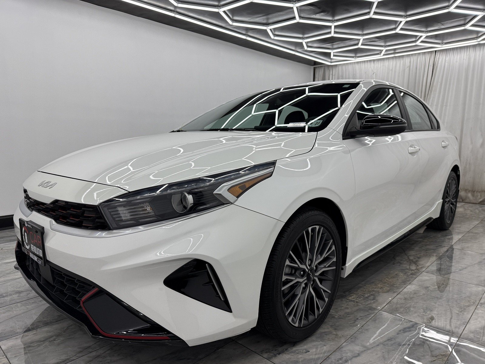 2022 Kia Forte GT-Line photo 3