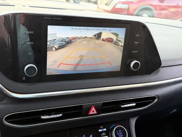 Used 2021 Gray Hyundai SEL image 18